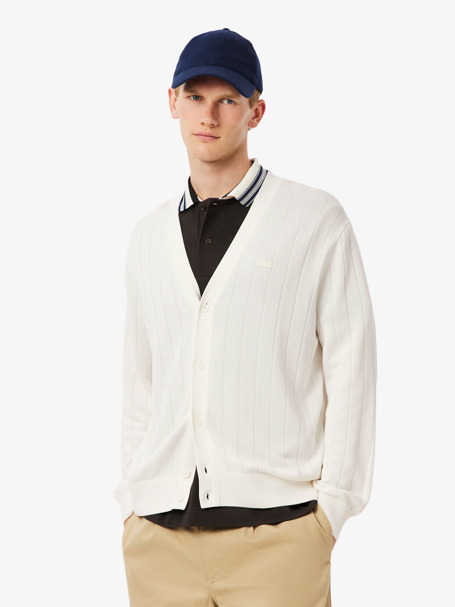 White ah533870v_70v_01.jpg