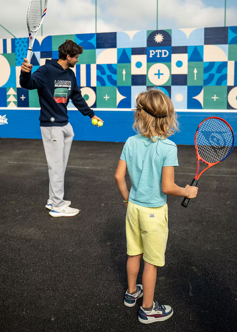 Lacoste Wall Demonstration