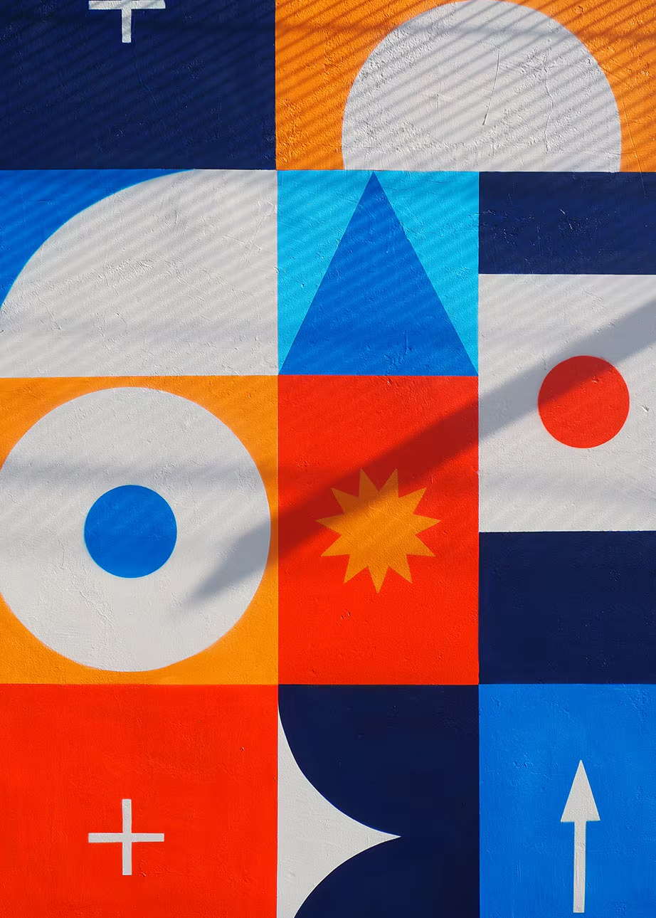 Lacoste Wall Close Up